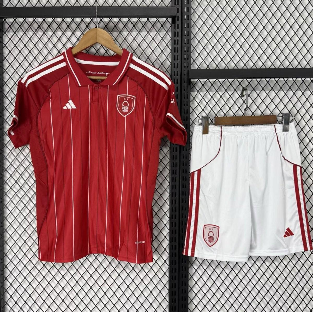 Kit Bambino Maglia e Pantaloncino Nottingham Forrest Home 2025/2026