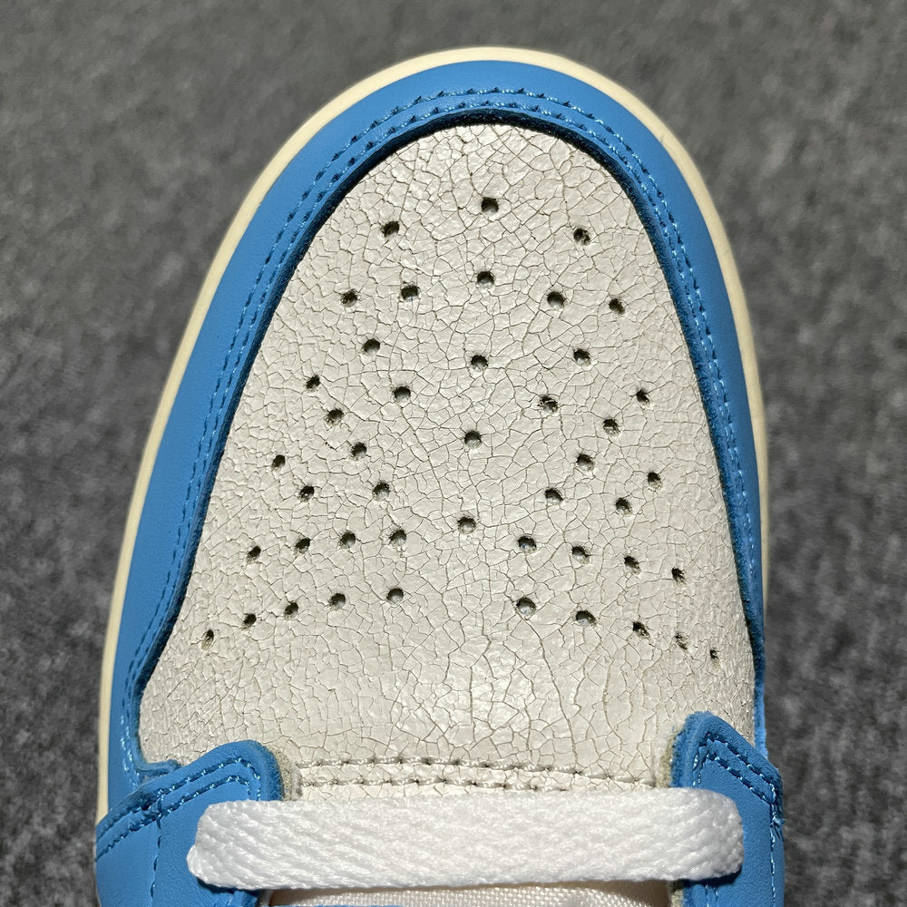 Scarpe Sneakers Jordan 1 Retro High OG UNC